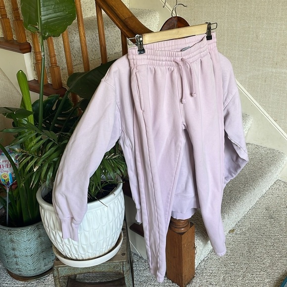 (2) TNA Cozy Boyfriend Crewneck & Joggers in Soft Pink - Picture 1 of 15